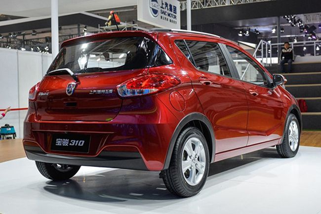 科技與舒適并重，最新版寶駿310 1.5L轎車(chē)亮相